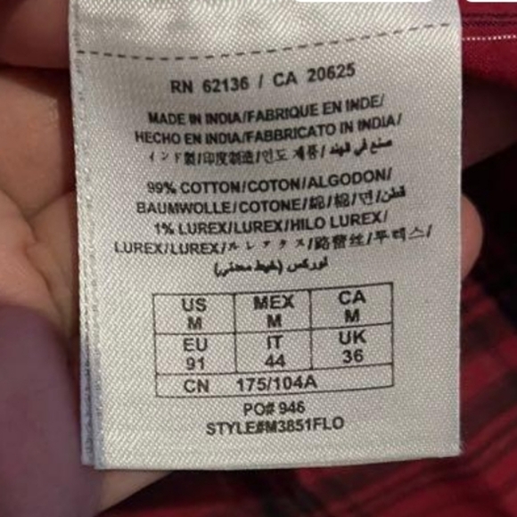 Vintage Guess plaid buttonup shirt - Picture 11 of 11